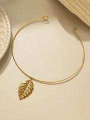 Women’s Metal Leaf Necklace – Hollow Pendant Jewelry