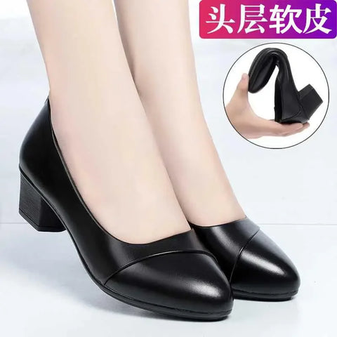 Women Soft Leather Low Heel Shoes Comfortable Soft Sole Middle-aged Sandals Mid Heel Work Shoes New Arrival 2025
