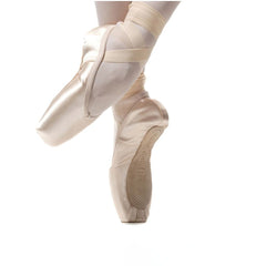 Crescenda Pointe Shoe